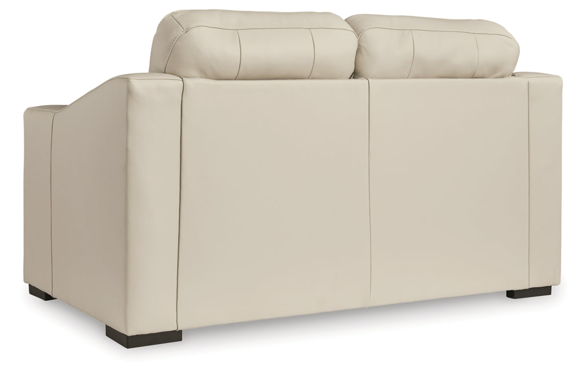 Treasure Trove Loveseat