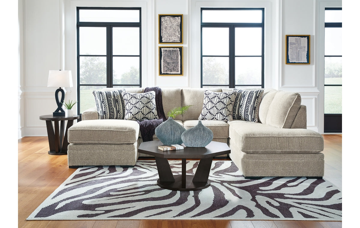 Calnita 2-Piece Sectional with Chaise