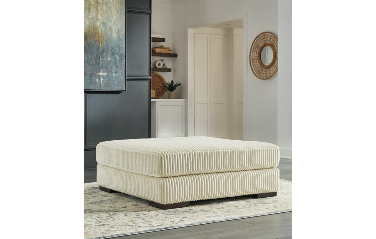Lindyn Oversized Accent Ottoman