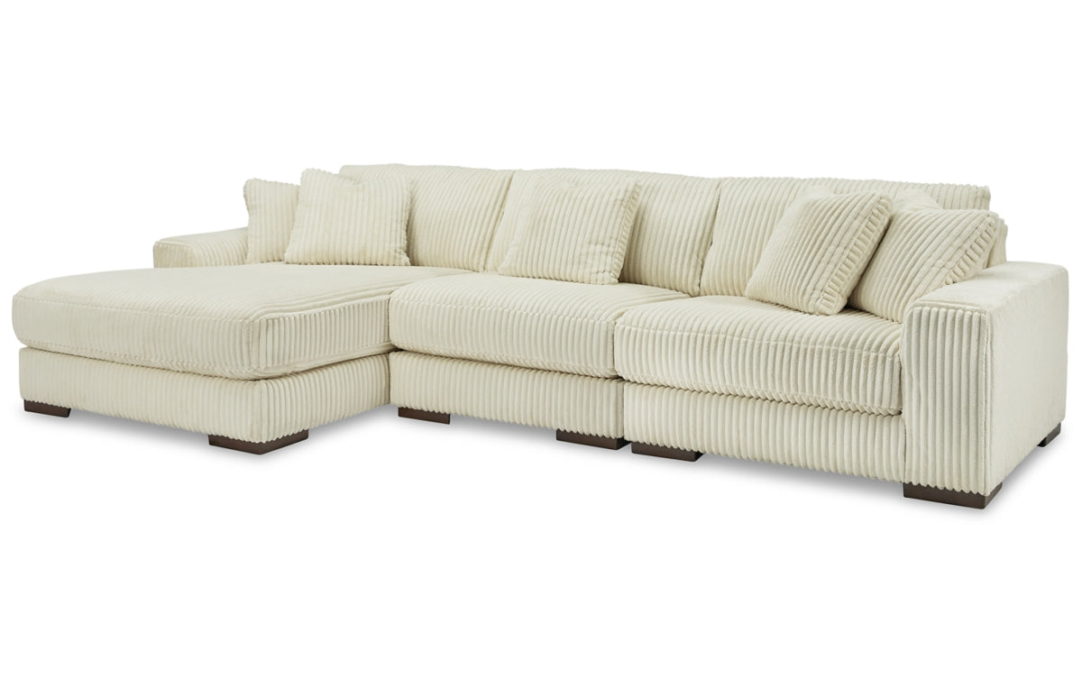 Lindyn 3-Piece Sectional with Chaise