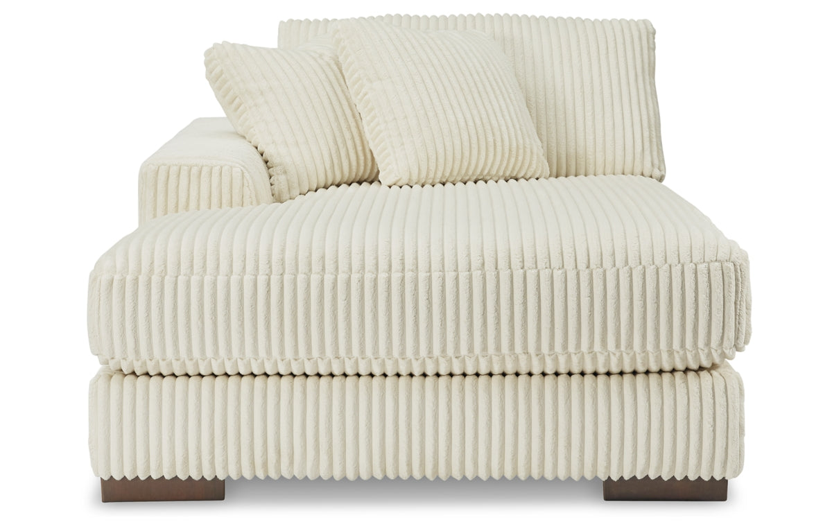 Lindyn Super Chaise
