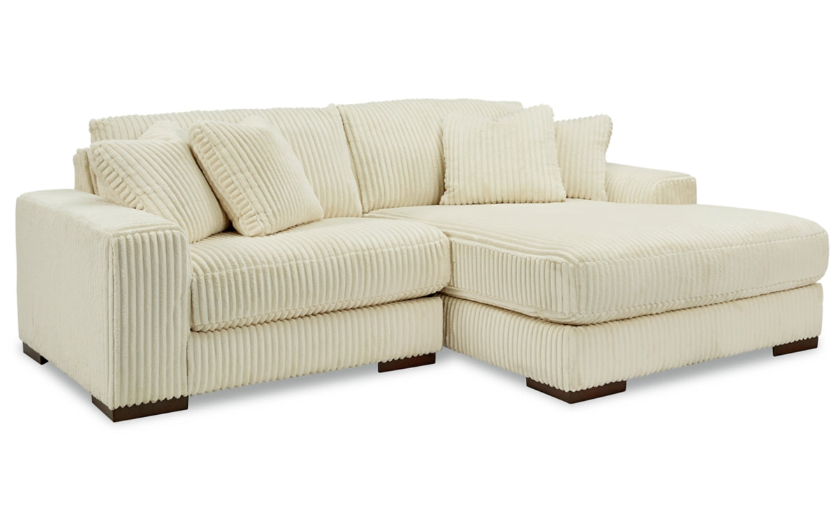 Lindyn 2-Piece Sectional with Chaise