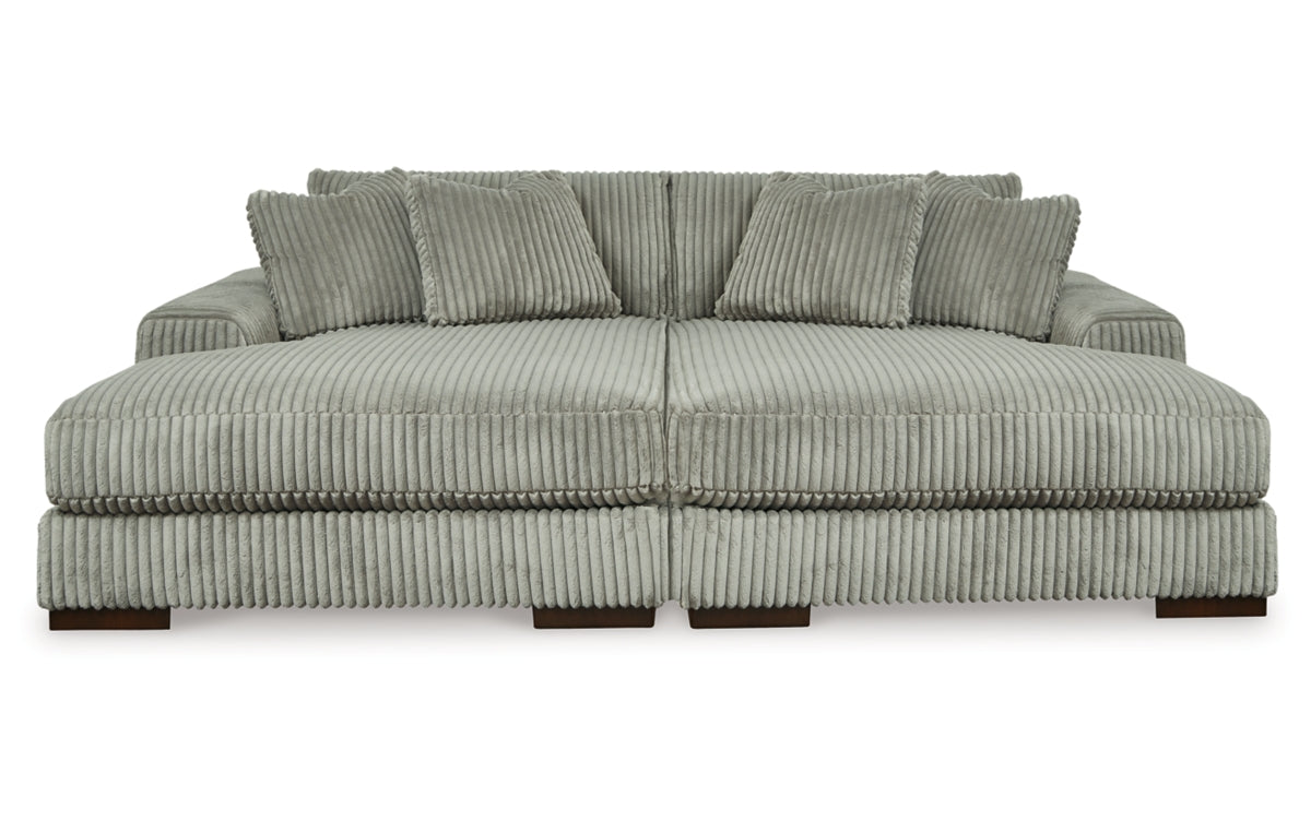 Lindyn Super Chaise