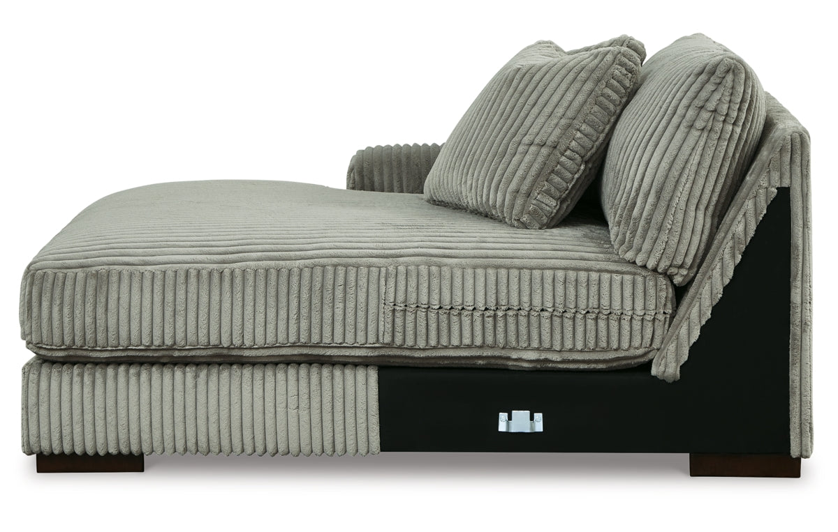 Lindyn 3-Piece Sectional with Double Chaise