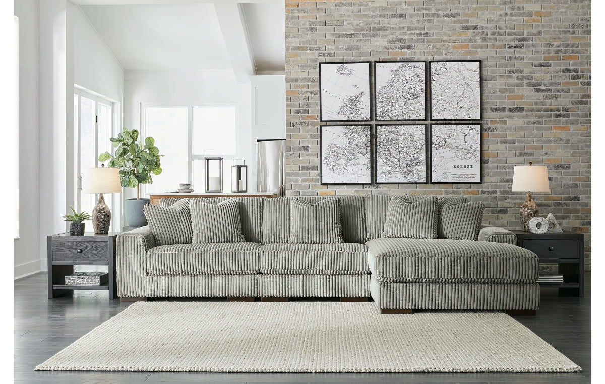 Lindyn 3-Piece Sectional with Chaise