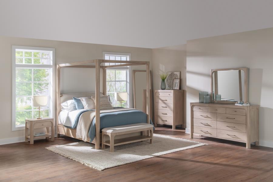 Solano 4-piece Eastern King Bedroom Set Weathered Mango