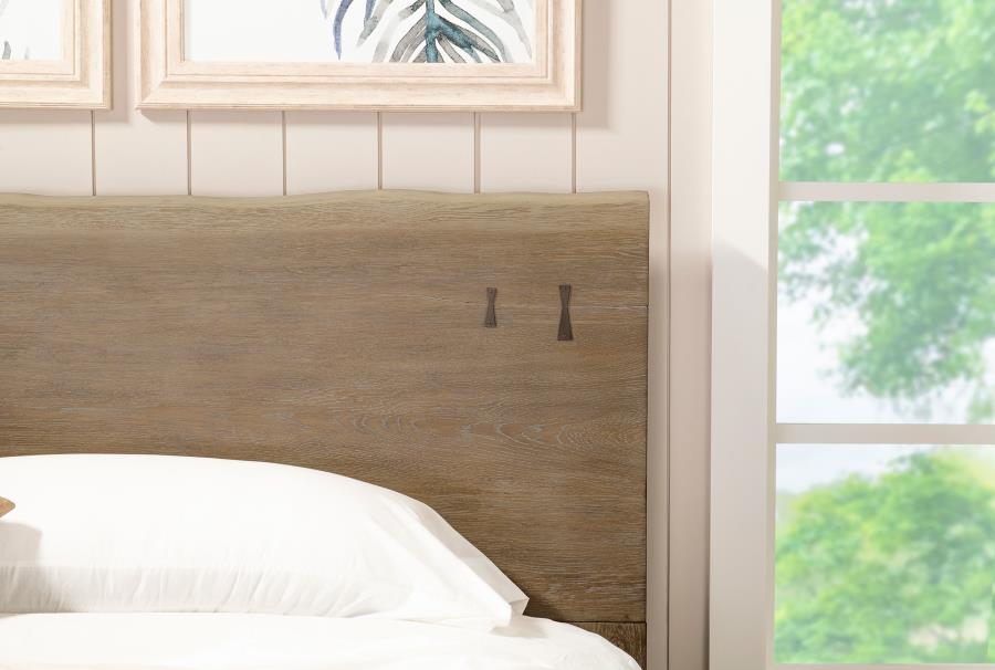 Stillwater 4-piece California King Bedroom Set Weathered Oak