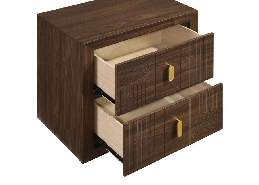 Etienne 4-piece Full Bedroom Set Walnut