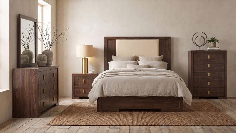 Etienne 5-piece Eastern King Bedroom Set Walnut