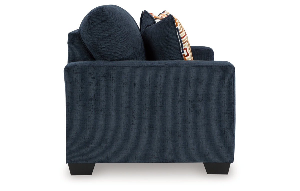 Aviemore Loveseat