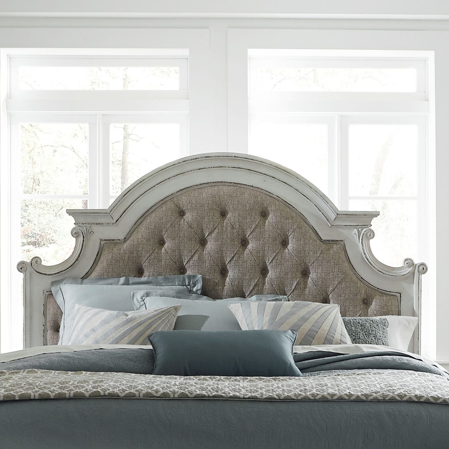 Magnolia Manor Queen Upholstery Panel Headboard