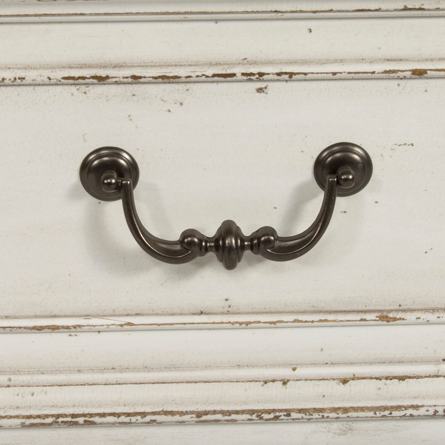 Magnolia Manor 7 Drawer Dresser