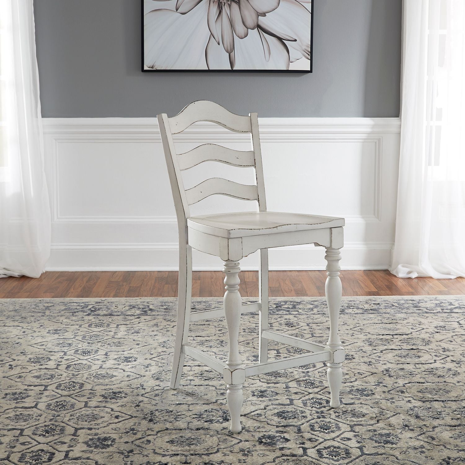 Magnolia Manor 5 Piece Gathering Table Set