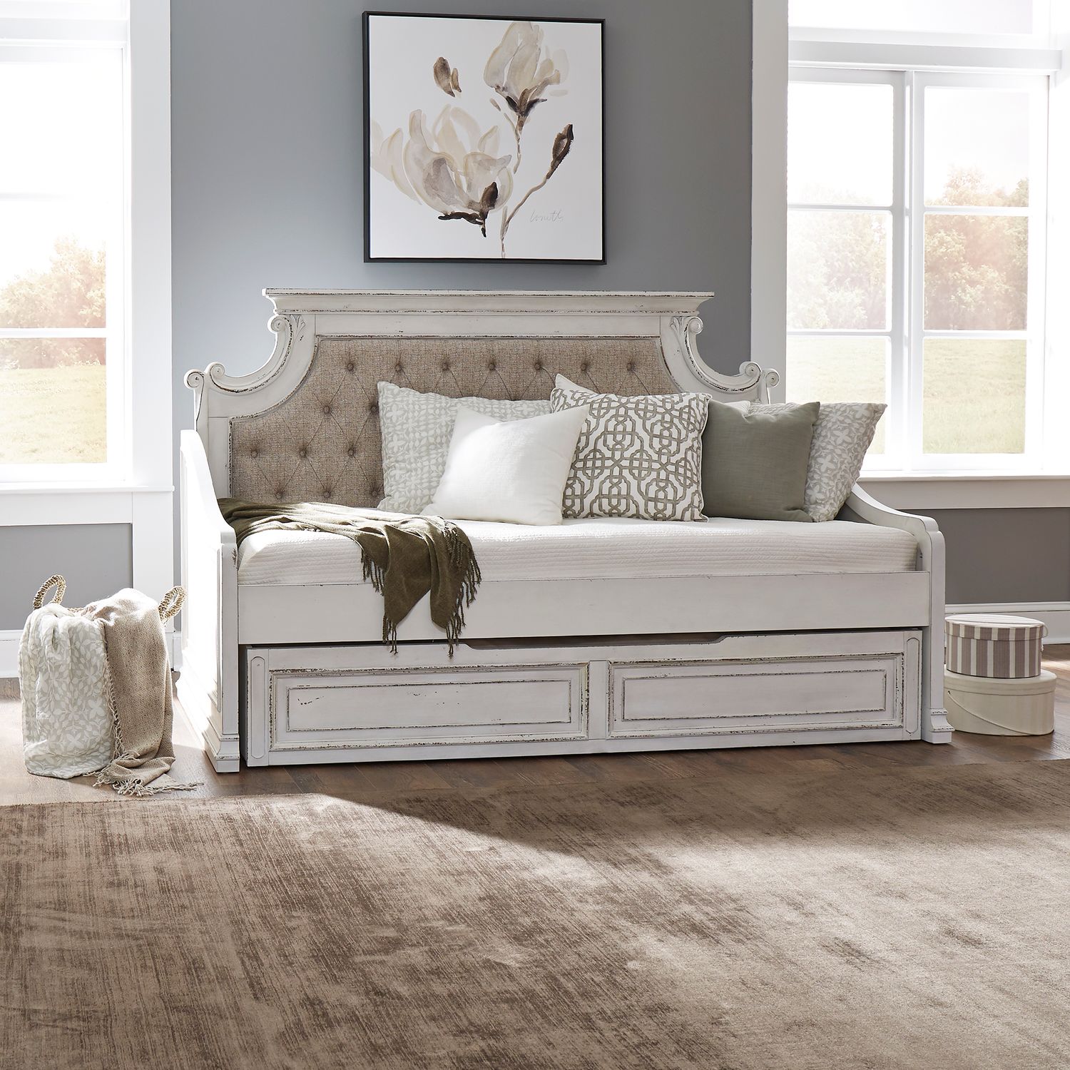 Magnolia Manor Twin Daybed with Trundle