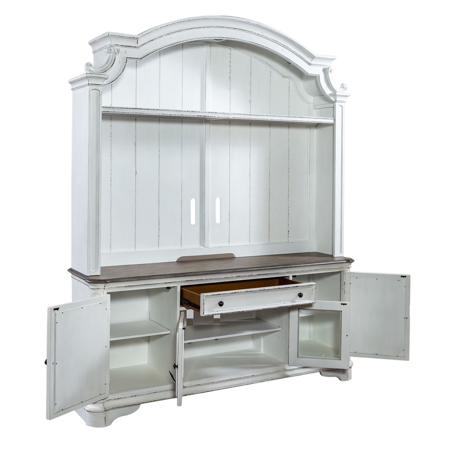Magnolia Manor Entertainment Center