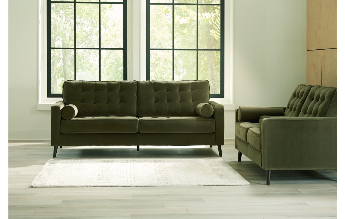 Reveon Lakes Sofa and Loveseat