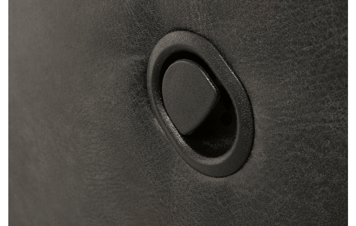 Tambo Recliner
