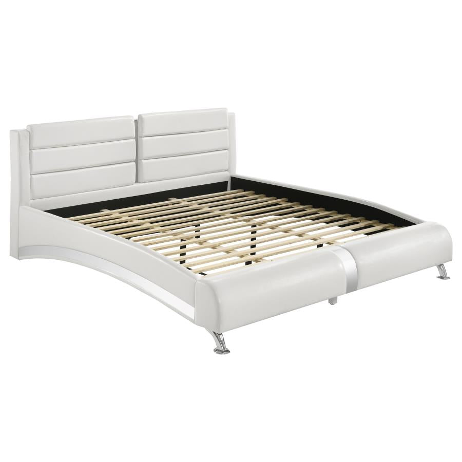 Jeremaine 5-piece California King Bedroom Set White