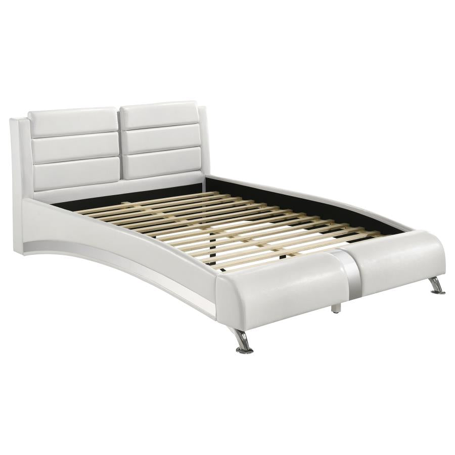 Jeremaine 4-piece Queen Bedroom Set White