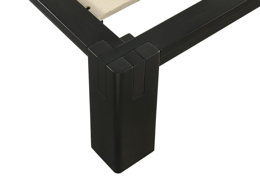 Gislen Queen Easy Assembly Wood Platform Bed Black