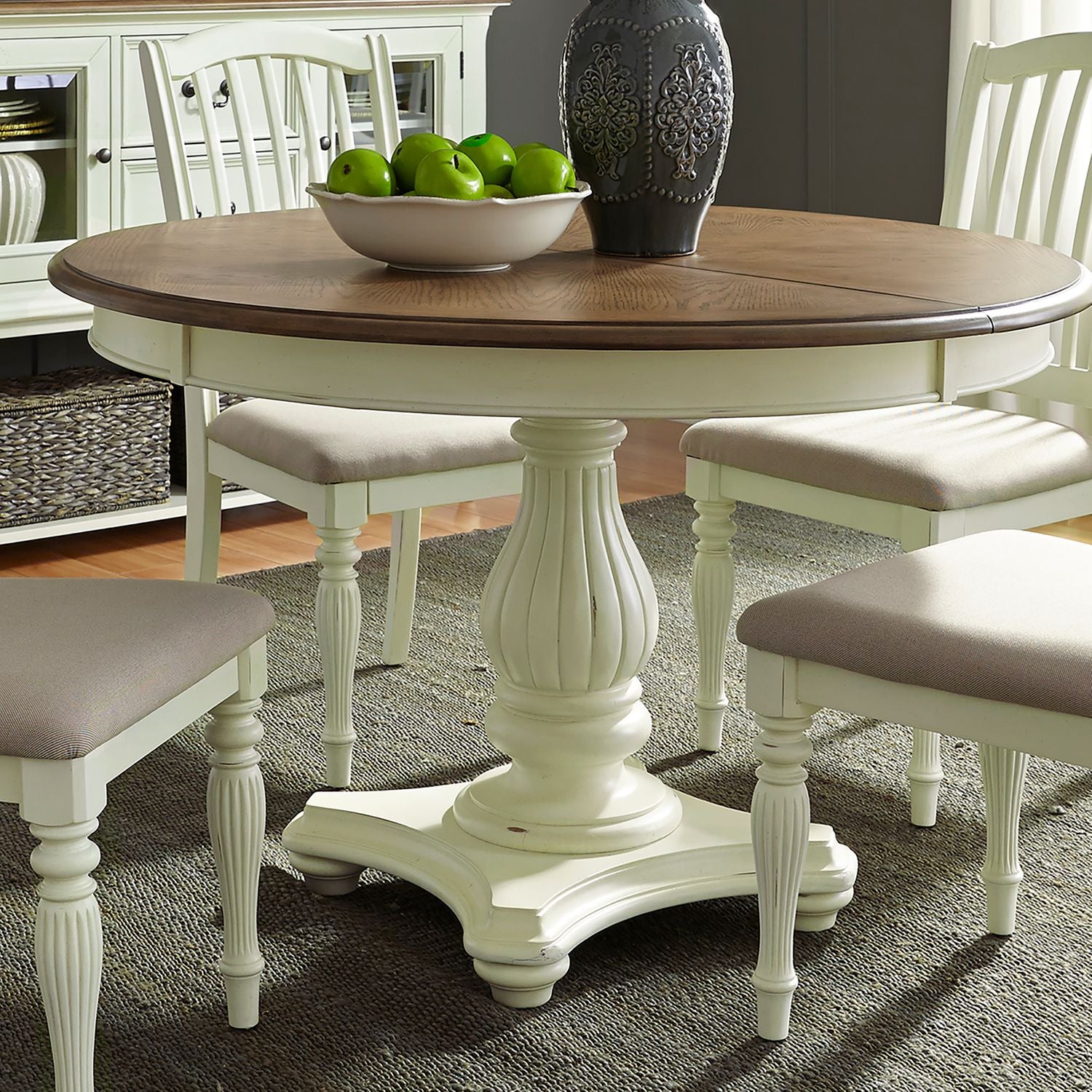 Cumberland Creek Pedestal Table Set