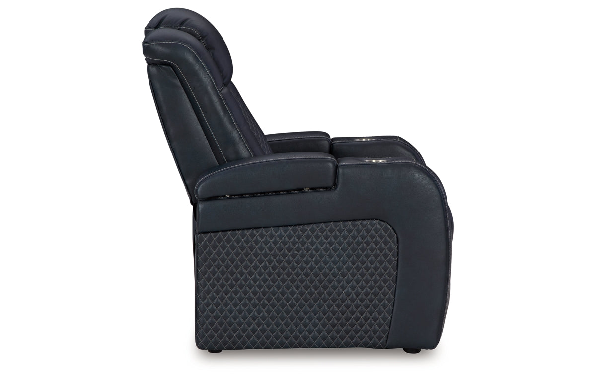 Fyne-Dyme Sofa, Loveseat and Recliner