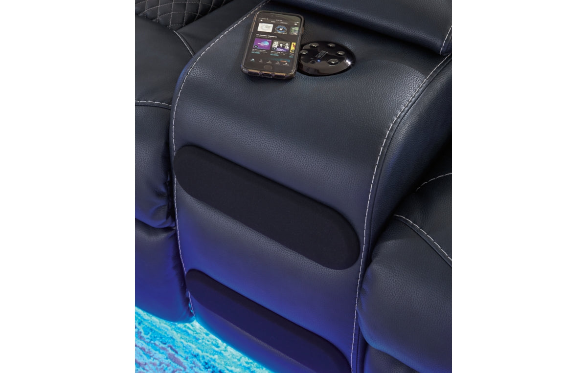Fyne-Dyme Sofa, Loveseat and Recliner