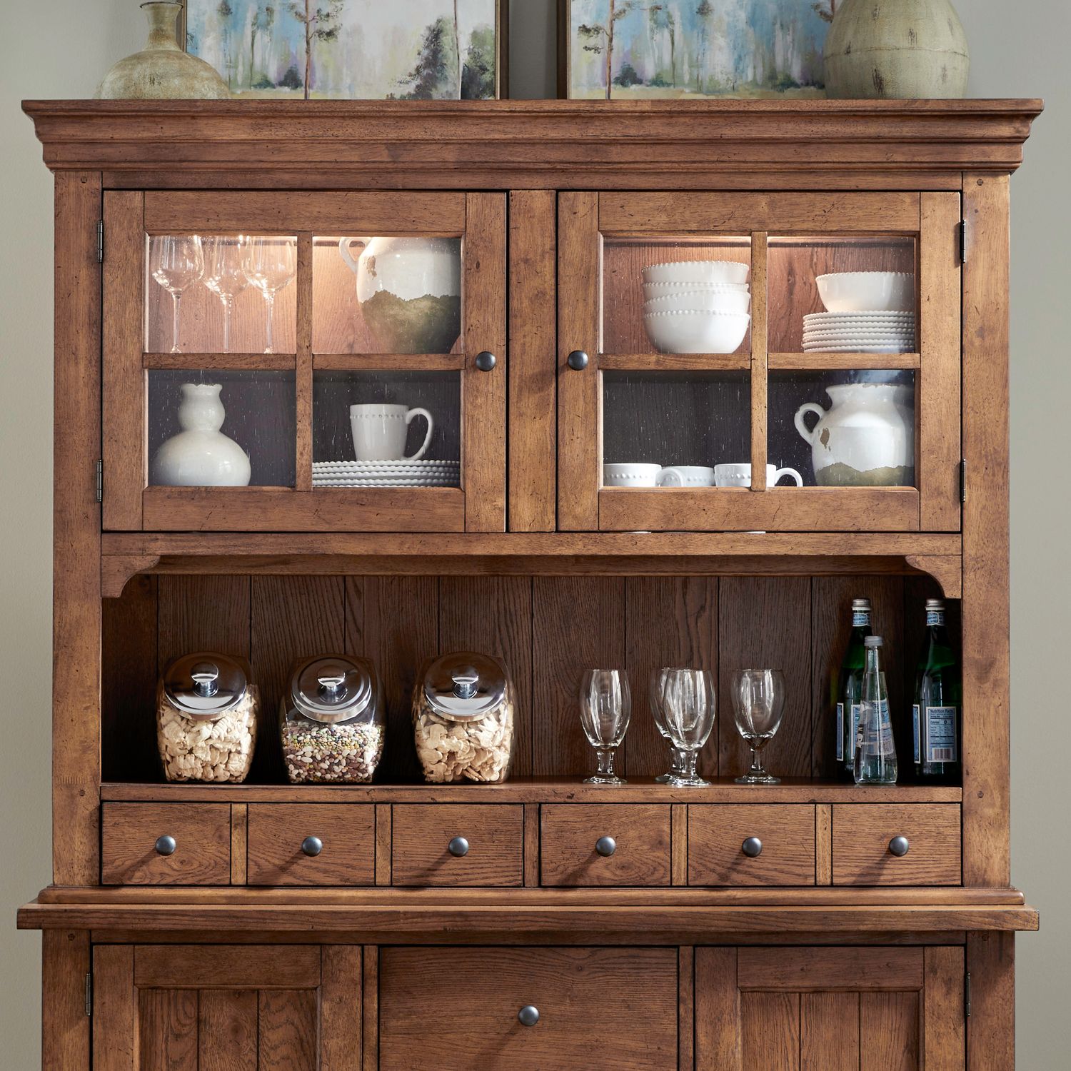 Hearthstone Ridge Hutch