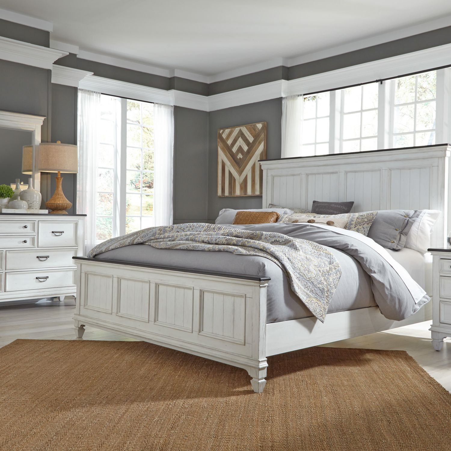Allyson Park King Panel Bed, Dresser & Mirror
