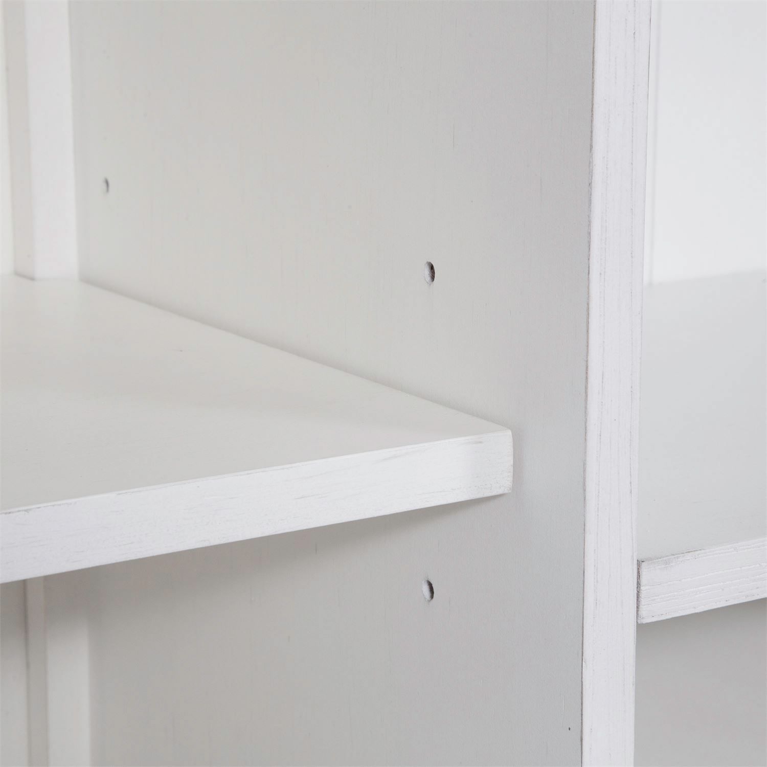 Allyson Park Credenza & Hutch
