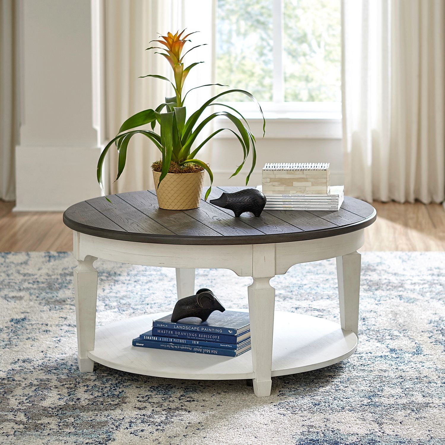 Allyson Park Round Cocktail Table
