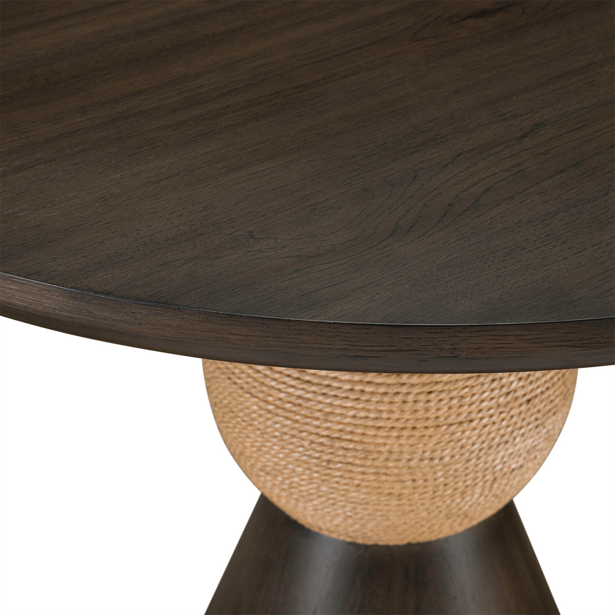 Briarcrest Round Table Set