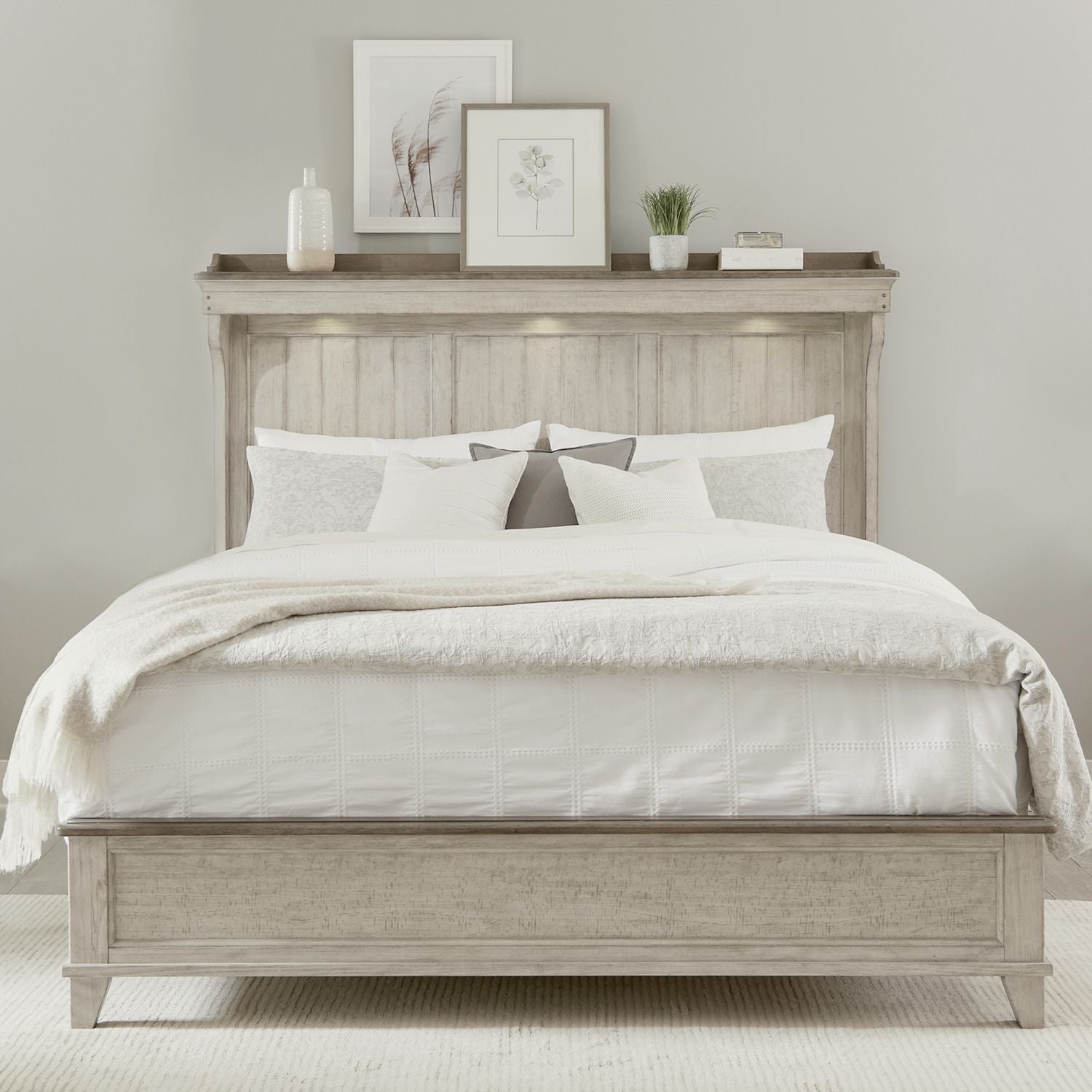 Ivy Hollow King Mantle Bed
