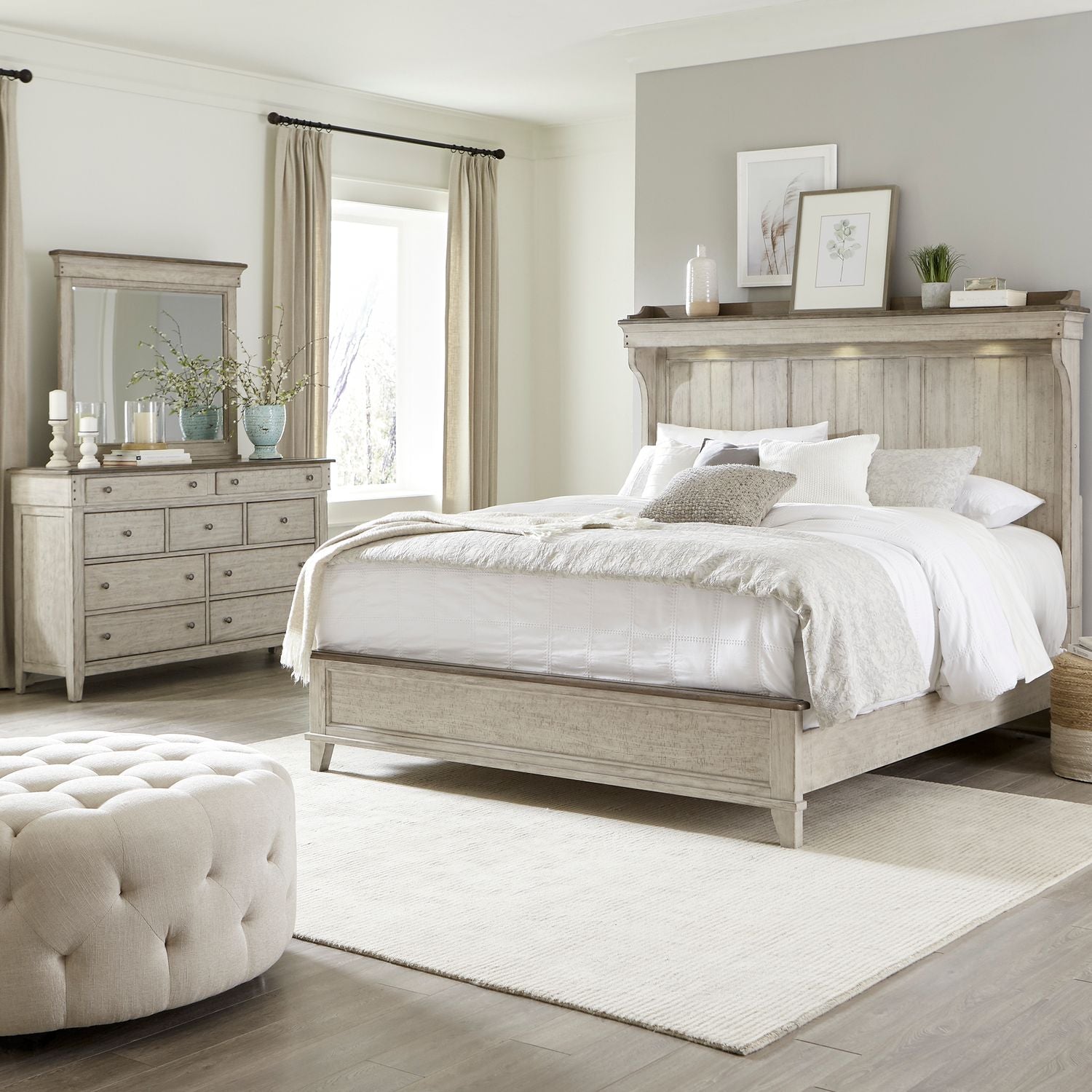 Ivy Hollow Queen Mantle Bed, Dresser & Mirror