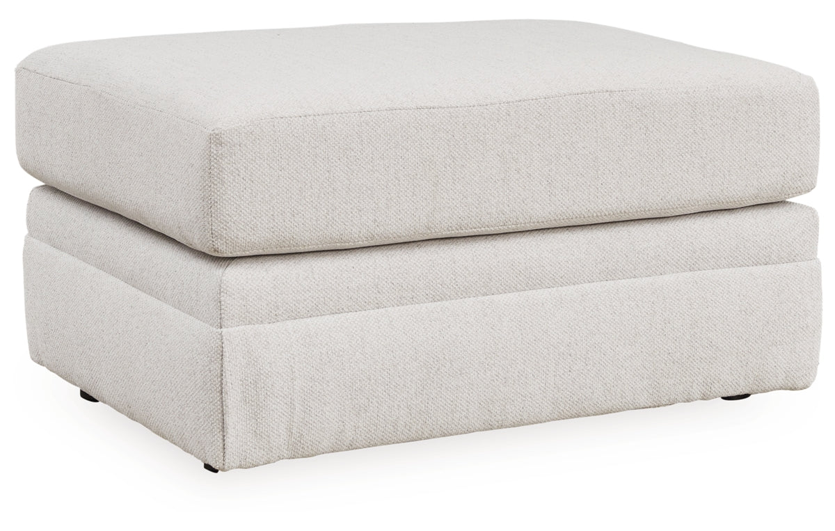 Maitelynn Ottoman
