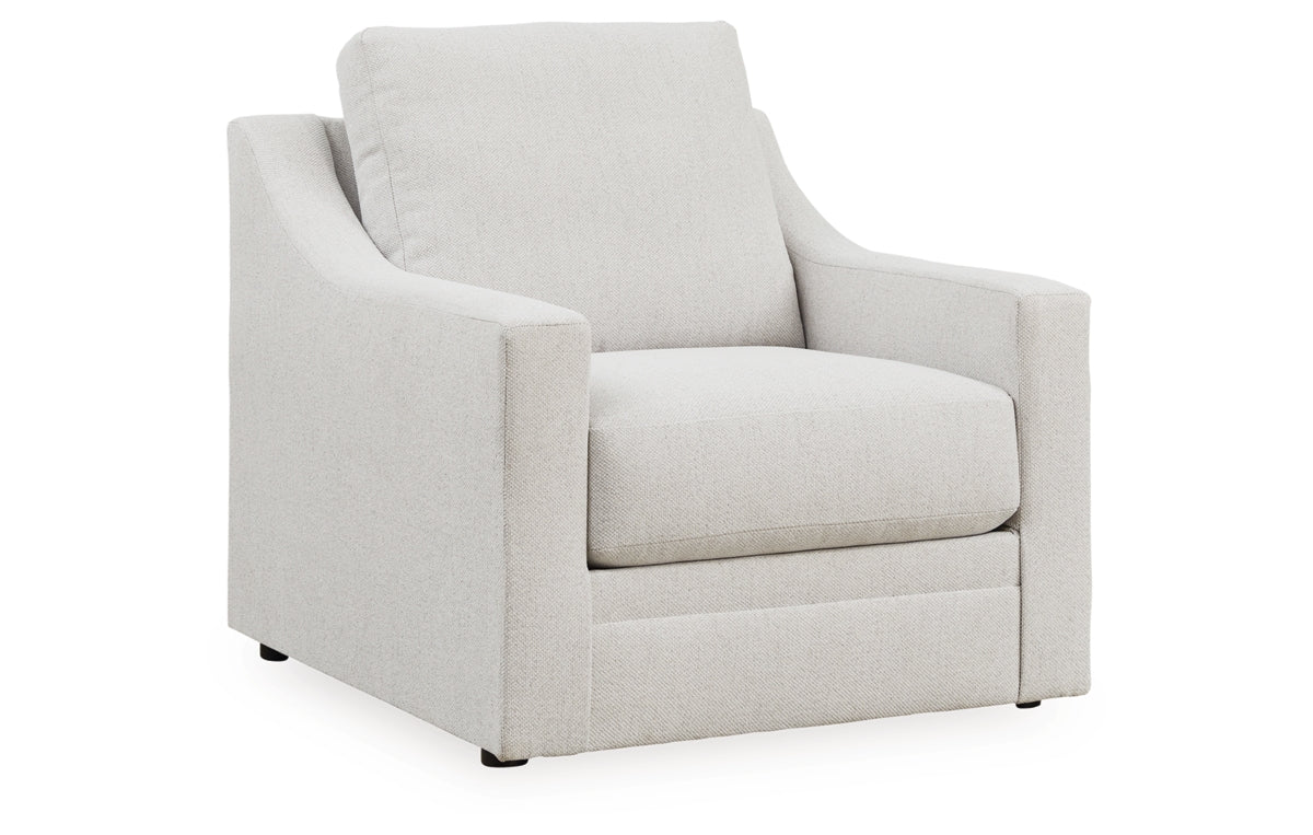 Maitelynn Chair