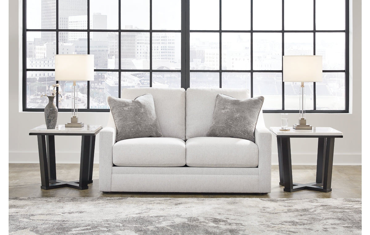 Maitelynn Loveseat