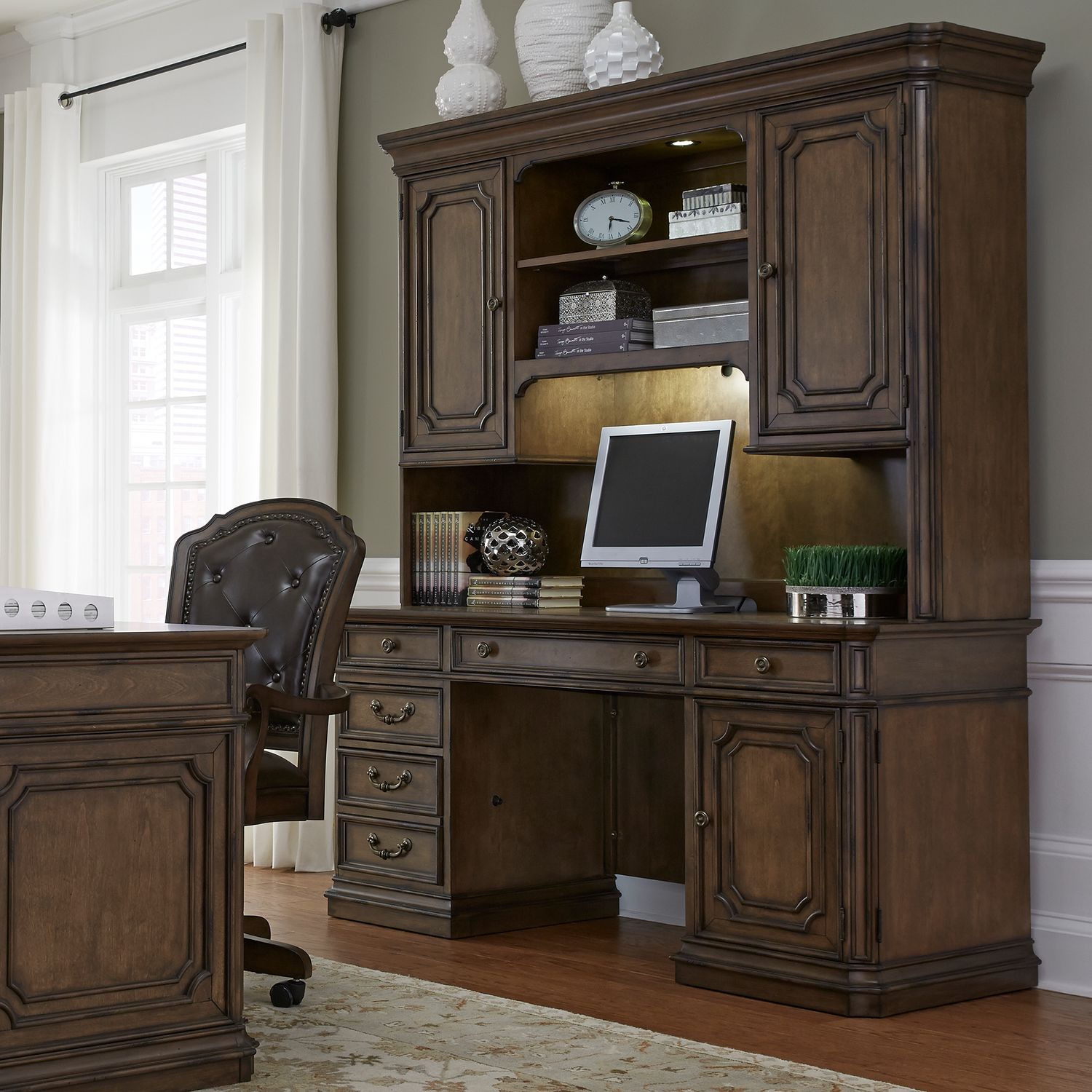 Amelia Jr Executive Credenza Set