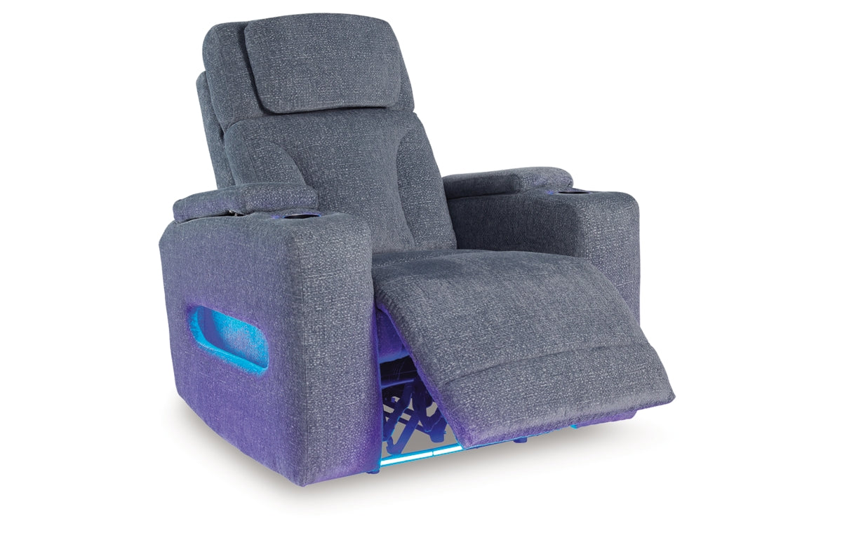 Studio Cave Power Recliner
