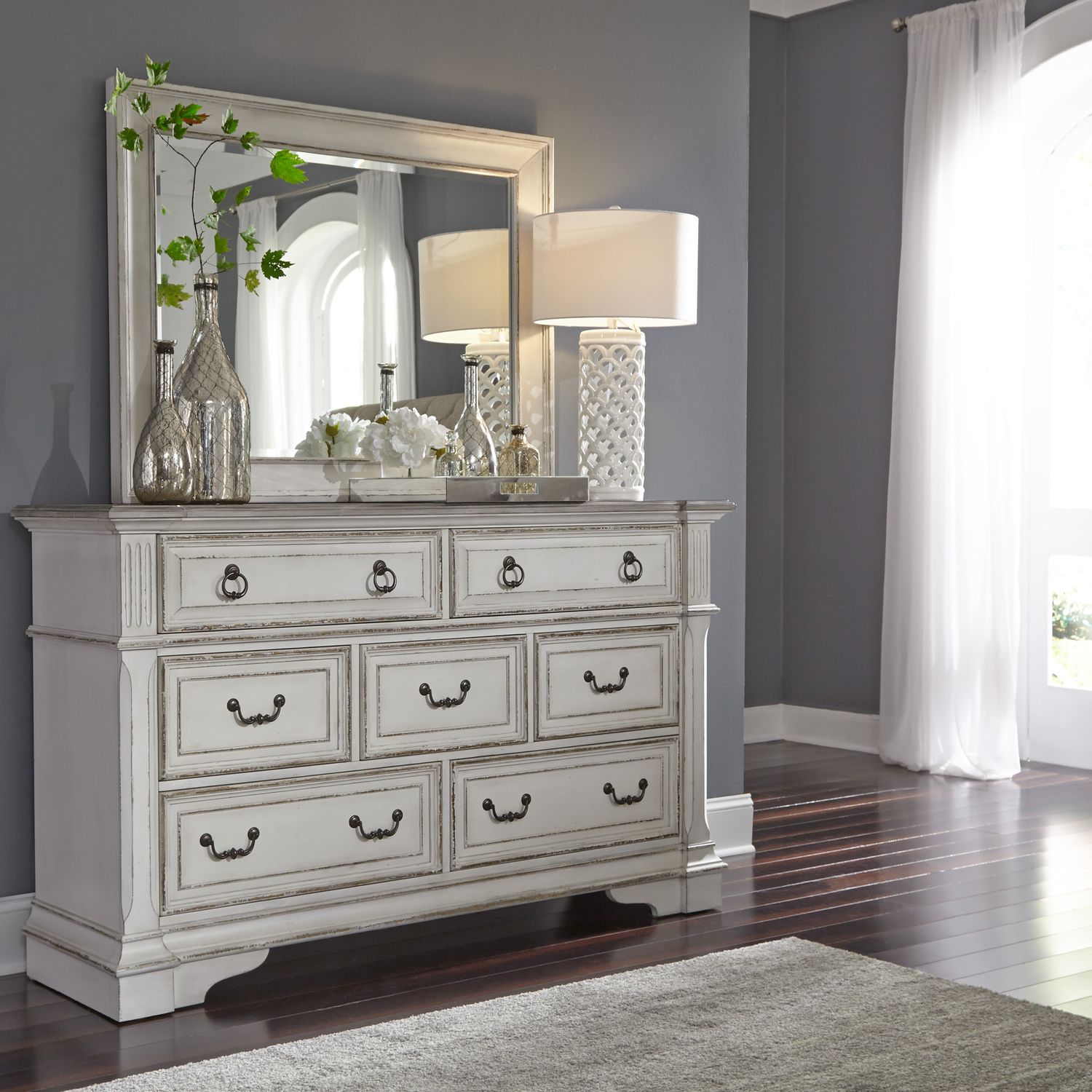 Abbey Park King California Panel Bed, Dresser & Mirror