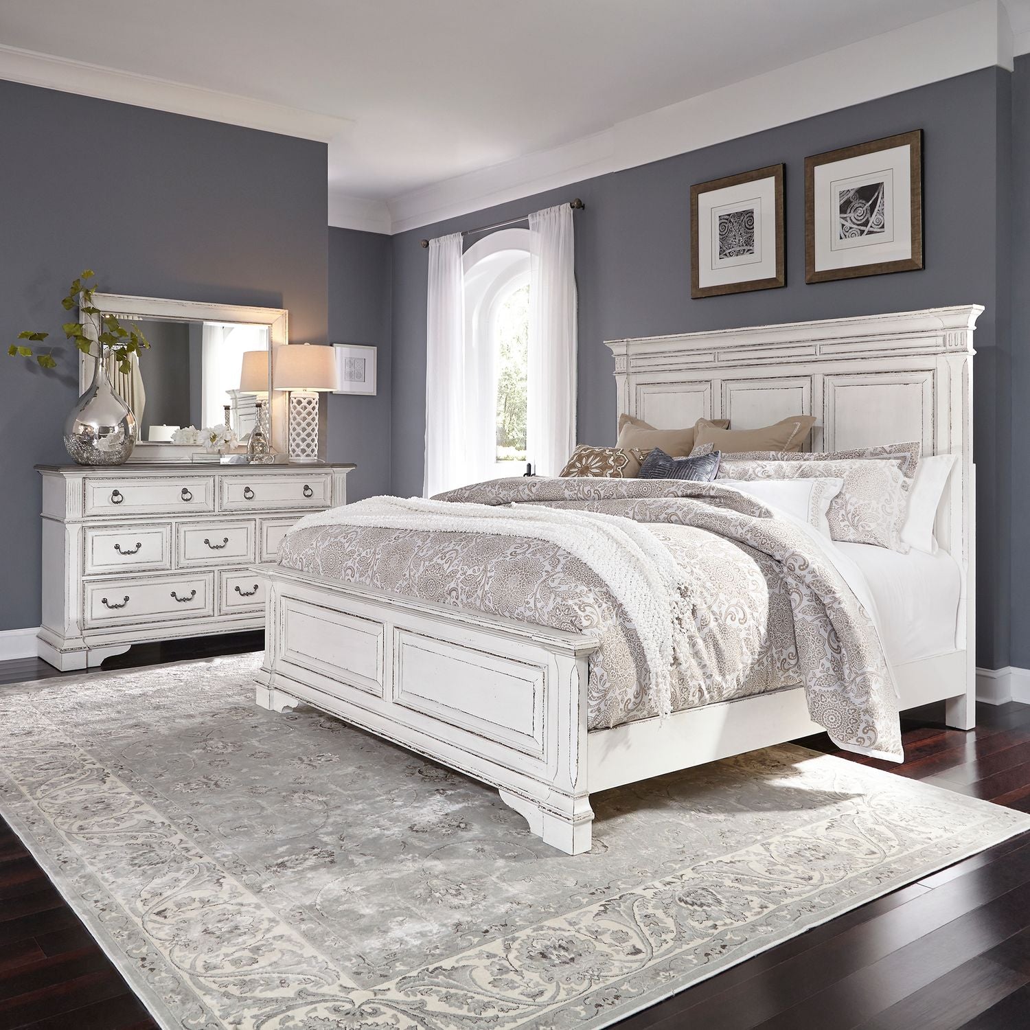 Abbey Park King California Panel Bed, Dresser & Mirror
