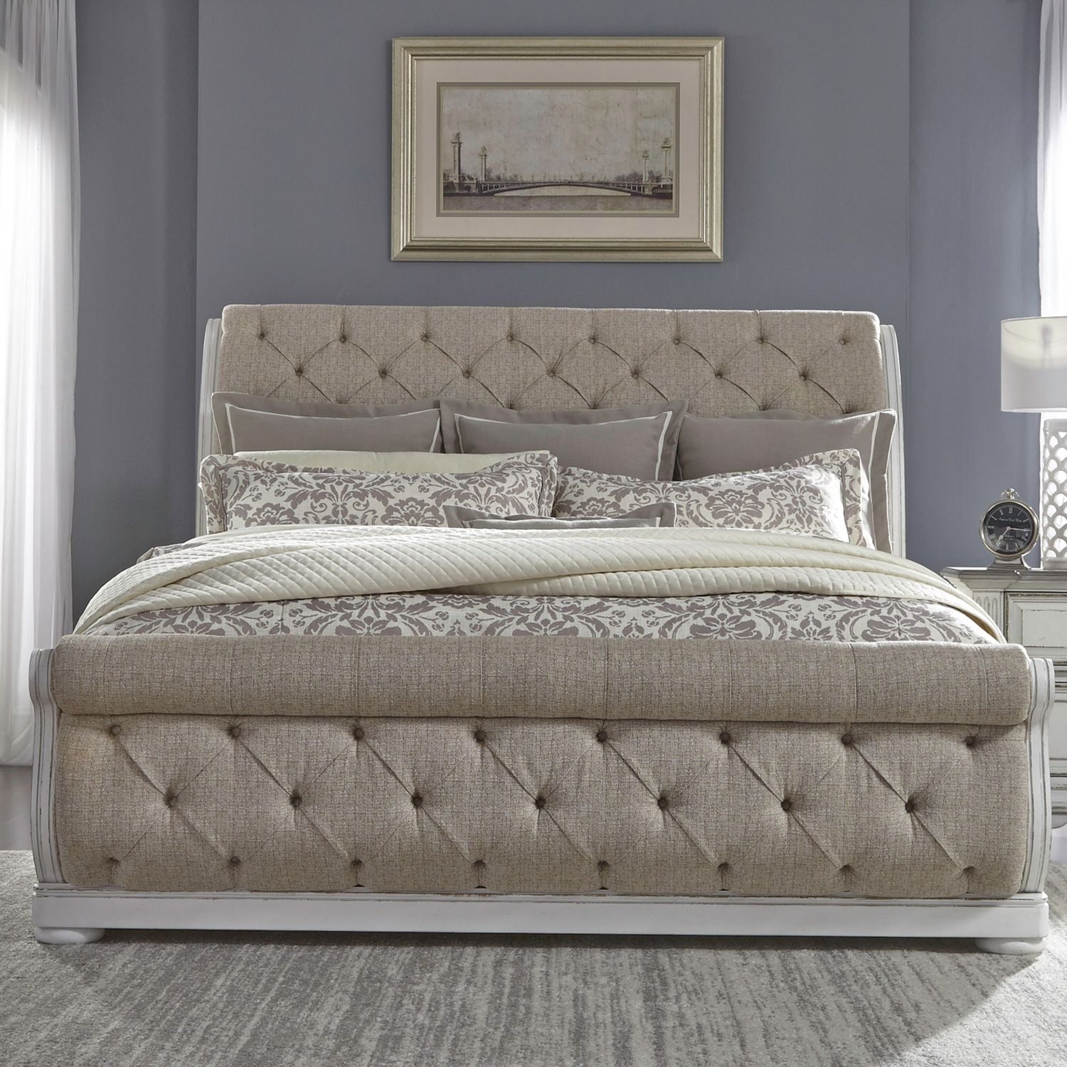 Abbey Park King Upholstery Sleigh Bed