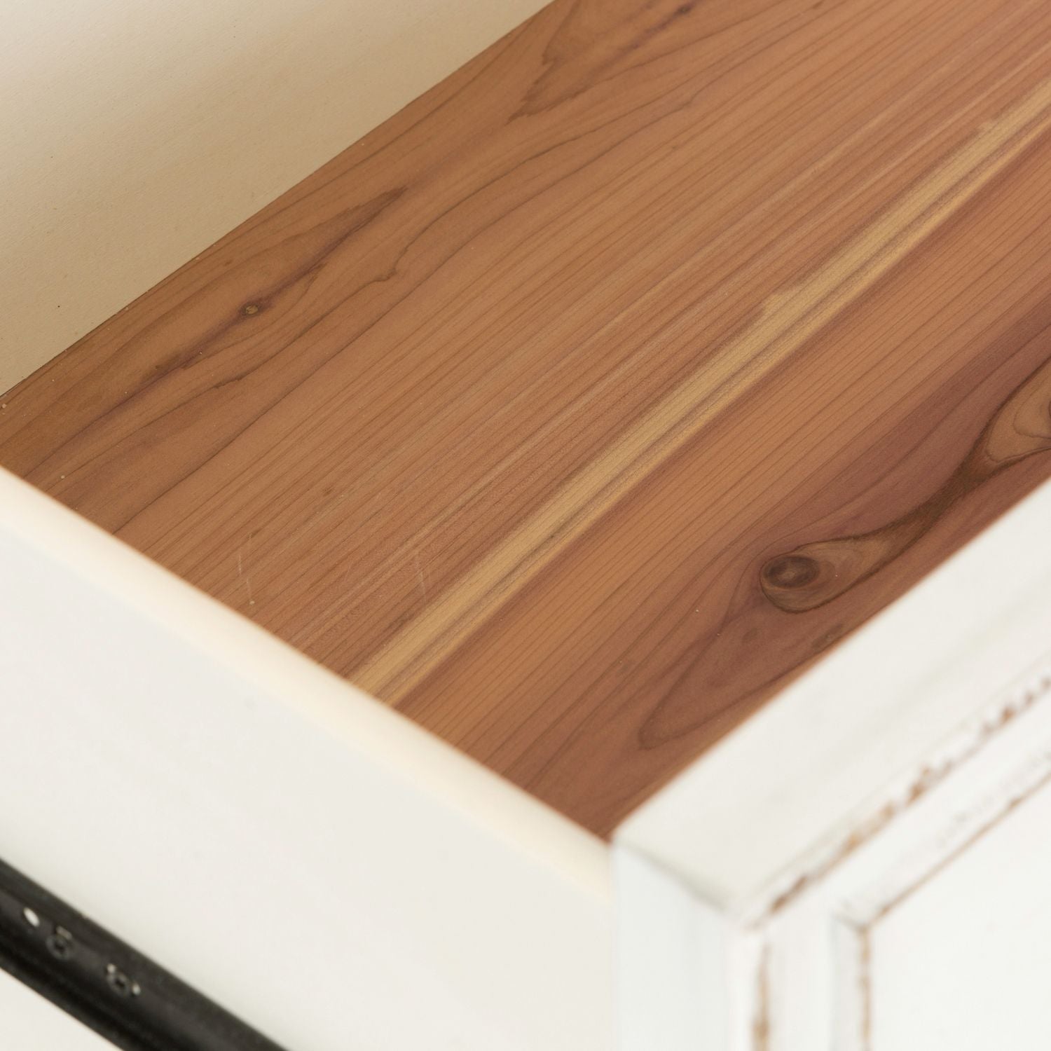 Abbey Park 5 Drawer Chest
