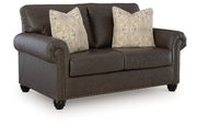 Roxmere Loveseat
