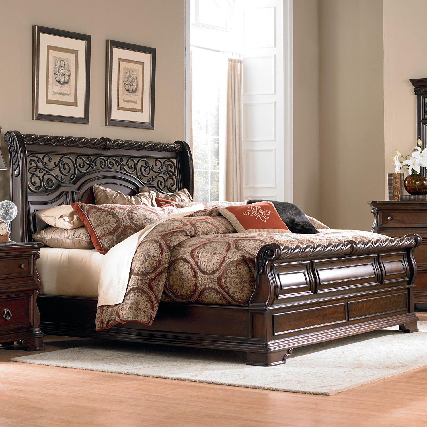 Arbor Place Queen Sleigh Bed