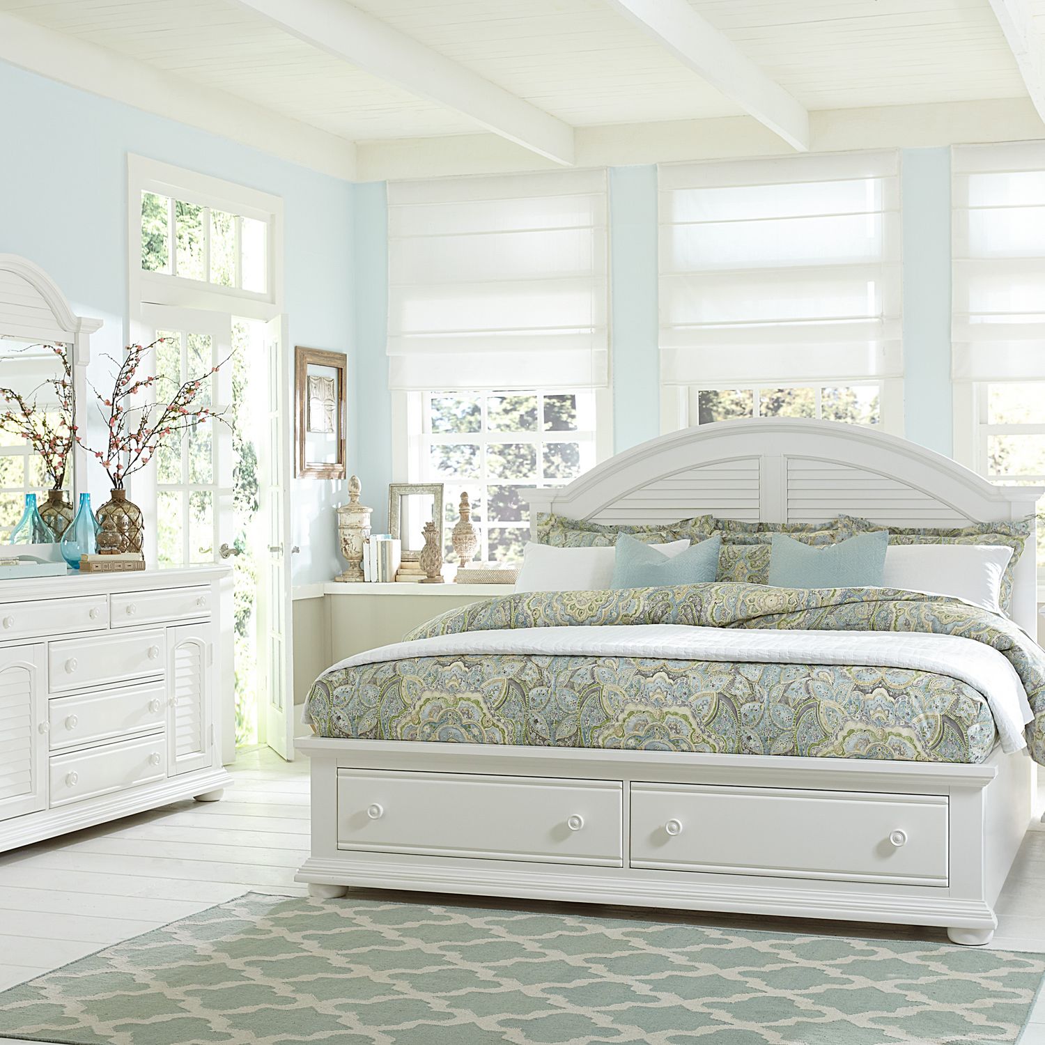 Summer House I King Storage Bed, Dresser & Mirror