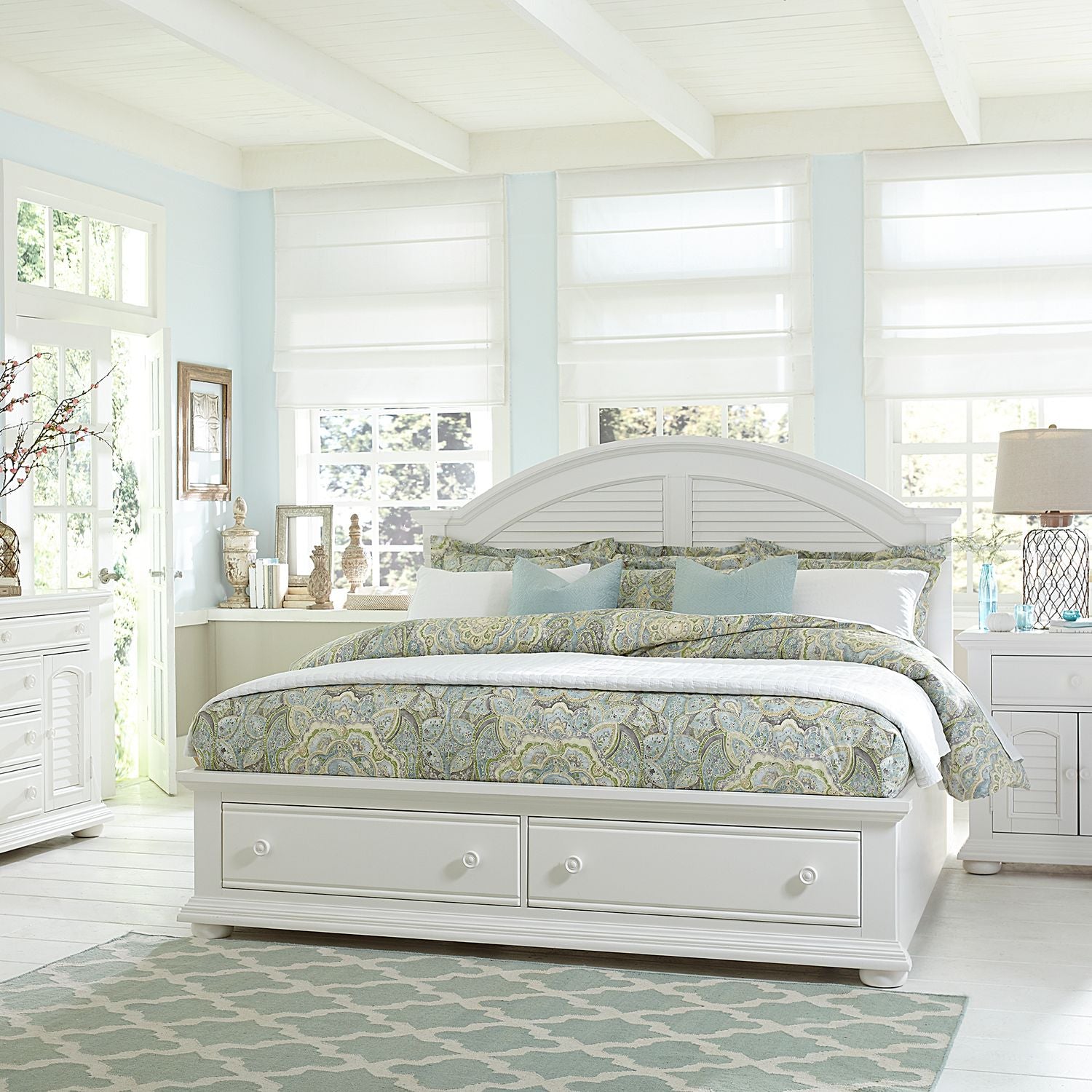Summer House I Queen Storage Bed, Dresser & Mirror, Nightstand