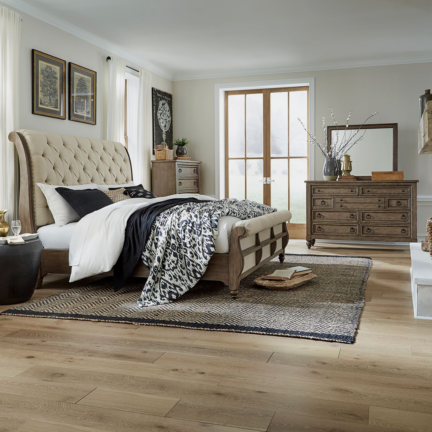 Americana Farmhouse King California Sleigh Bed, Dresser & Mirror, Chest