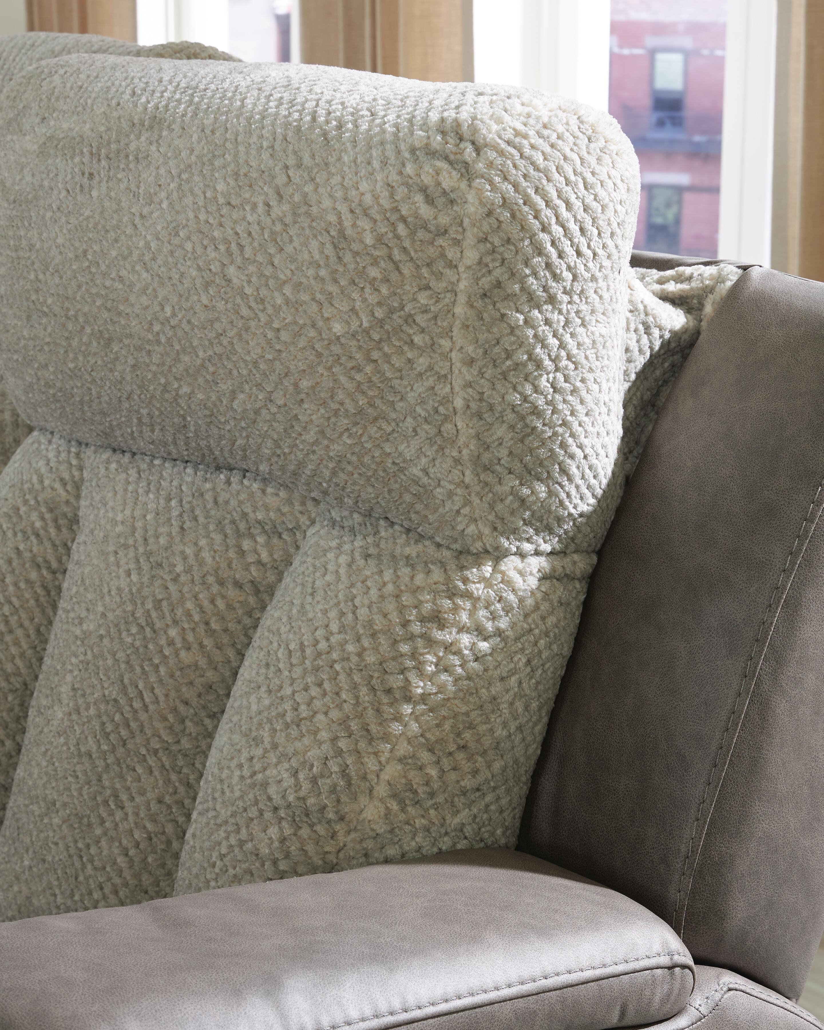 Branthorpe Sofa and Loveseat