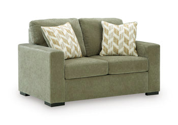 Bridgepoint Loveseat